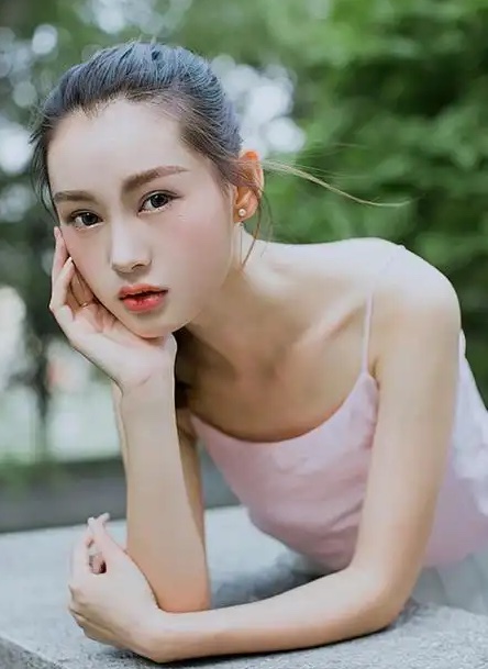 潘朵拉館:白白