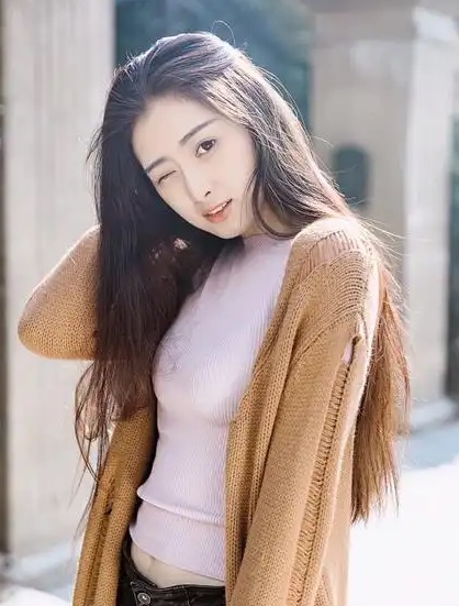 林森2館:小鹿(原長春Cindy.夏威夷)