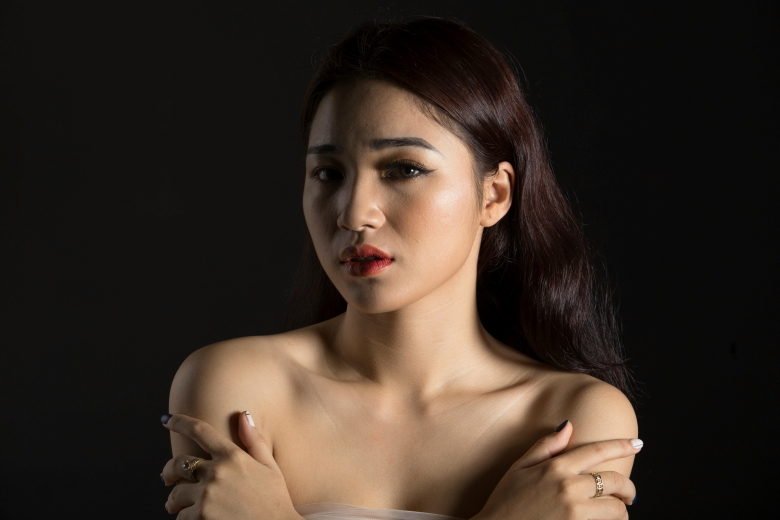 女性色情按摩