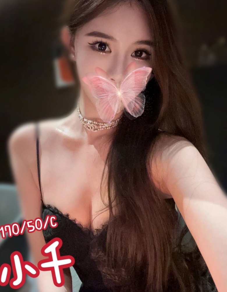 隱藏紅牌-小千
